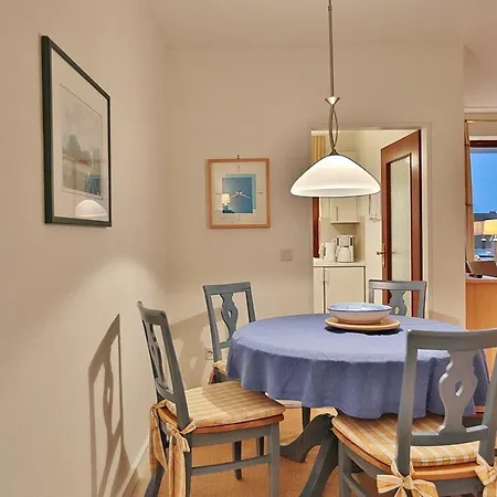 Haus Kastanienallee 3 Haus Kastanienallee 3 6