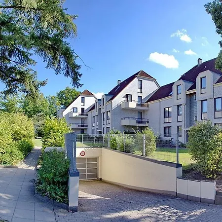 Haus Kastanienallee 3 Haus Kastanienallee 3 6 *